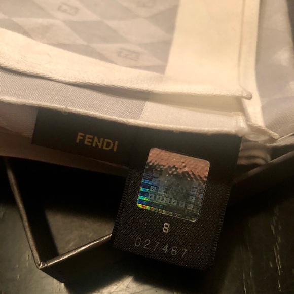 Fendi Handkerchief Unisex - Picture 5 of 9